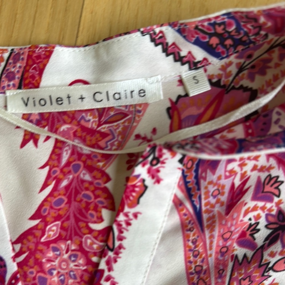 Violet & Clair Paisley Blouse Size S Relaxed Fit Boho Print Lightweight - Picture 3 of 5
